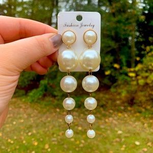 NWT Pearl Drop Dangle Earrings